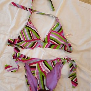 Two Piece Junior's  Colorful Striped Bikini Bathing Suit - sz XS.